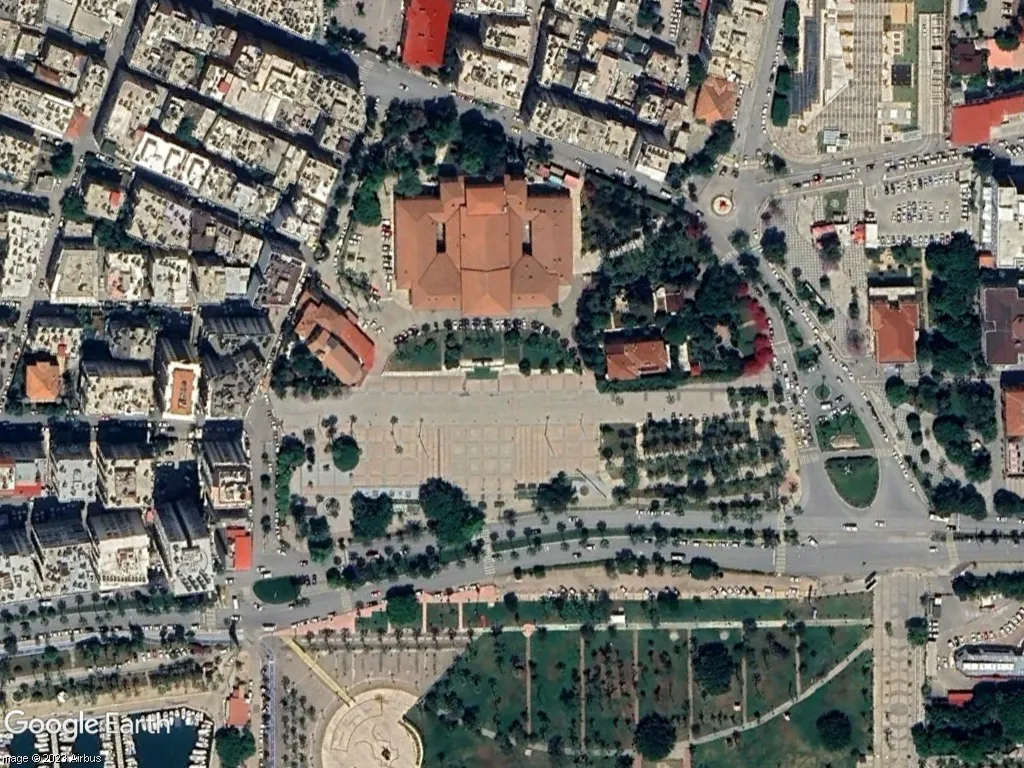 Mersin B.Ş.B. Cumhuriyet Meydanı ve Yakın Çevresi Düzenleme Projesi - 1