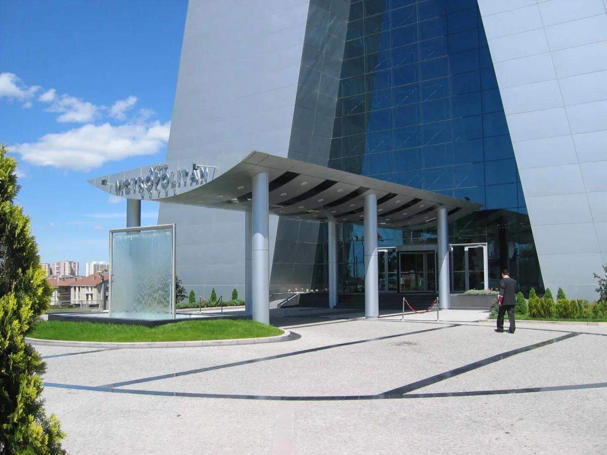 Aktif Group of Companies Metropolitan Hotel